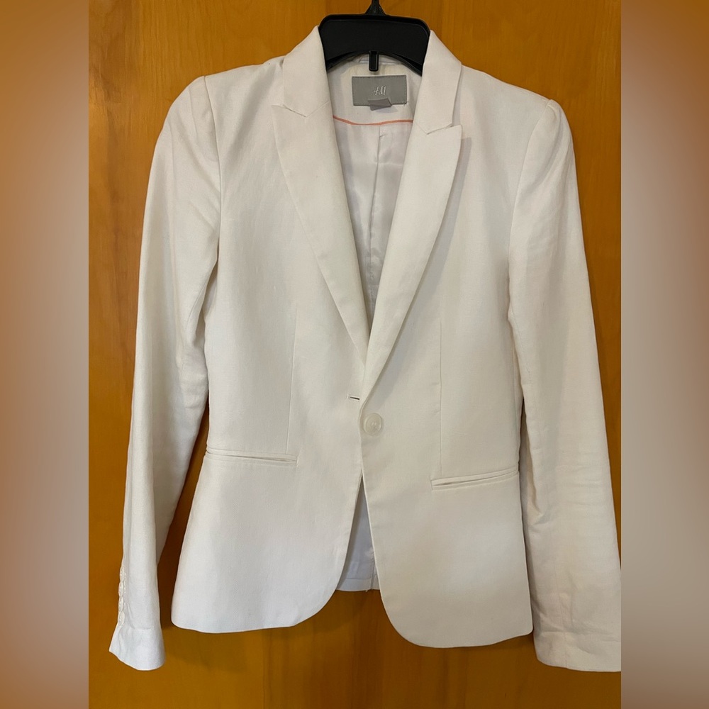 White h & m blazer size 4